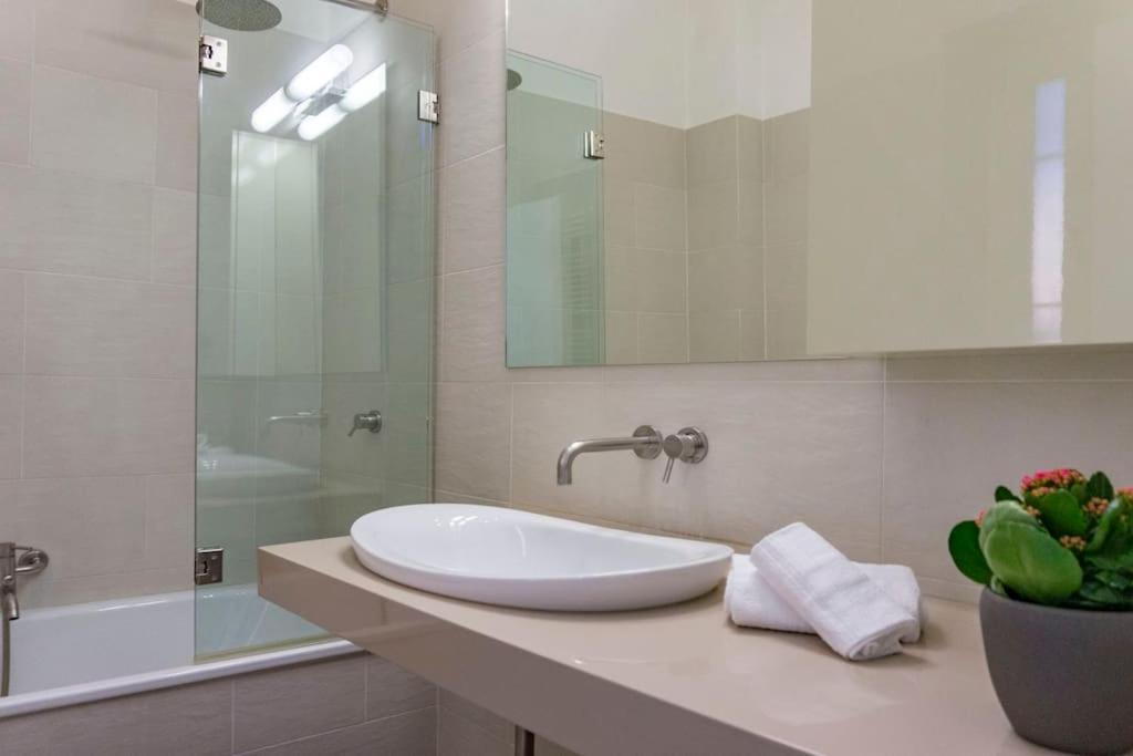 Borgo Charme Elegante E Unico. Dimora Da Sogno Apartment Rome Exterior photo